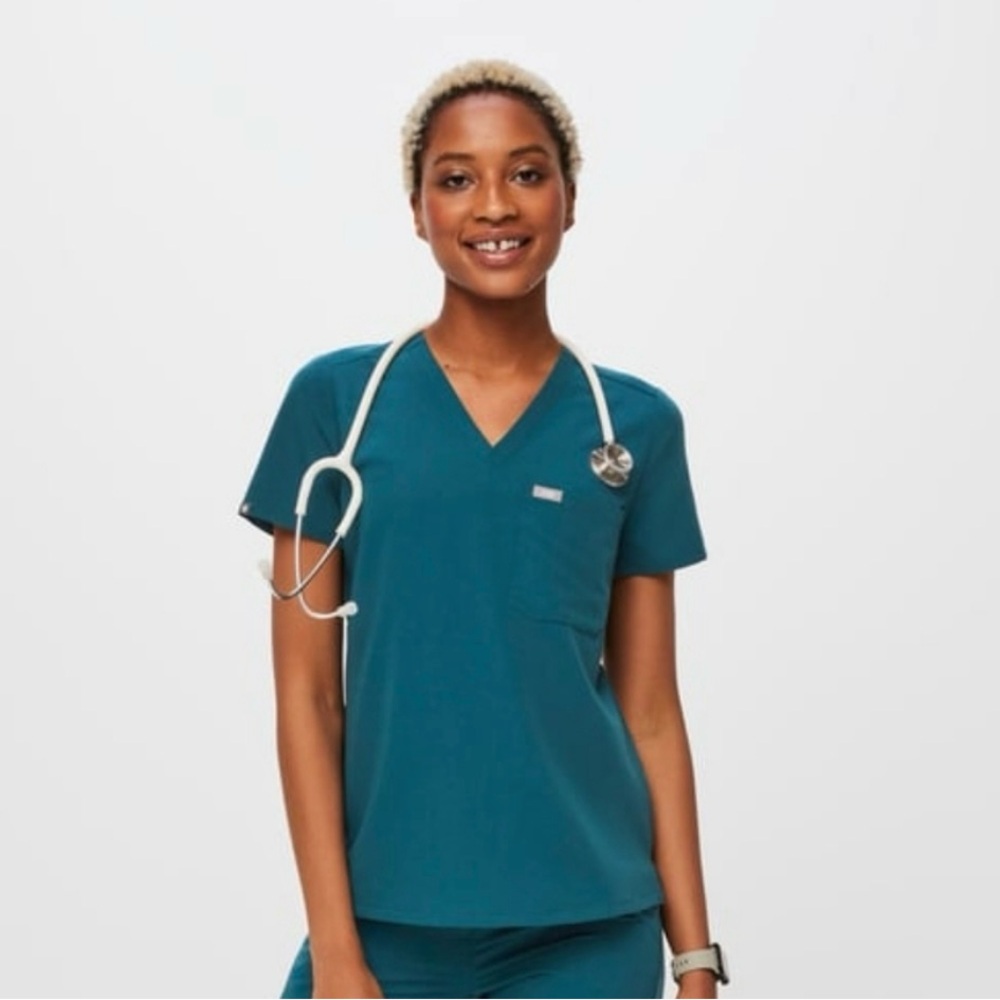 Fig Caribbean Blue Catarina Women's Scrub Top